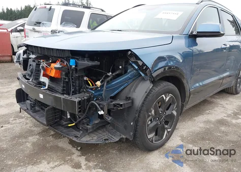 2023 Kia Niro Ev Wave z USA, uszkodzony, nr VIN KNDCT3L11P5044919